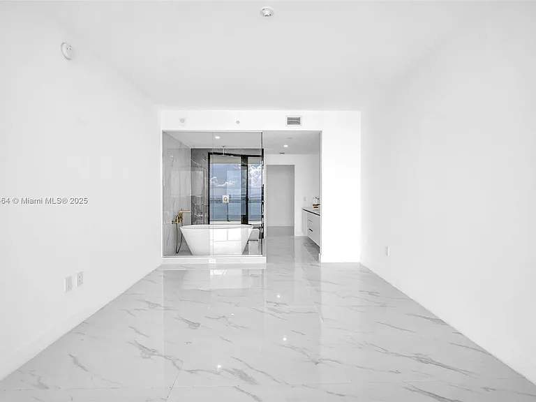 700 NE 24th St #4507 — Photo 22