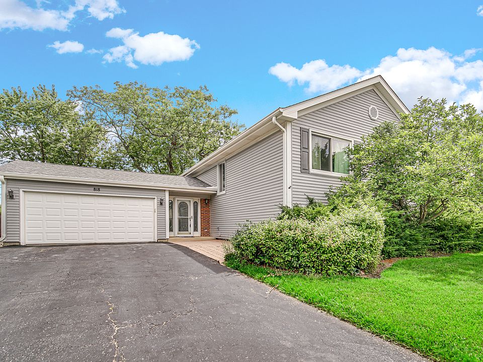 1st image of 818 Woodbine Cir