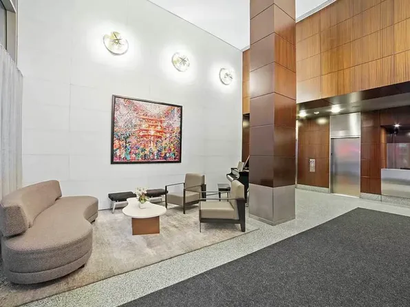 100 West 58th Street image 11 of 14