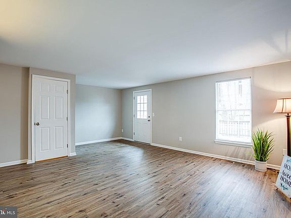 Door leads to back deck