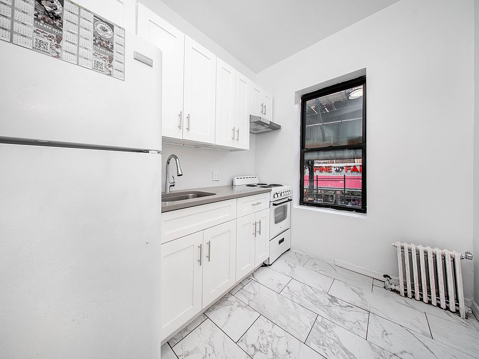 1st image of 9004 Jamaica Ave #1