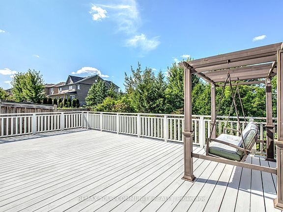 4th image of 76 Ivy Glen Dr