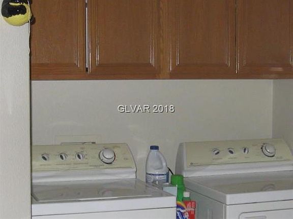 4th image of 9140 Hedge Rock St