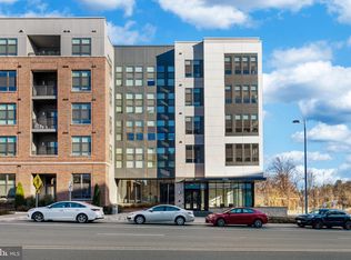 1761 Old Meadow Rd #415, McLean, VA 22101