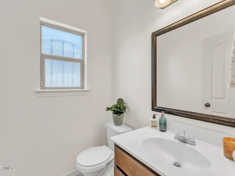 7359 Burntside Ln — Photo 22