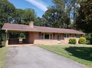 374 Ruritan Park Rd, North Wilkesboro, NC 28659