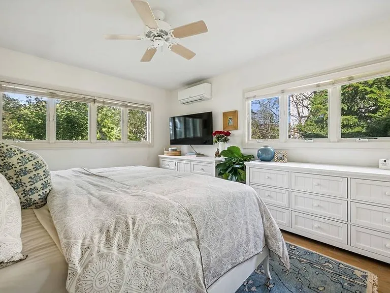 62 Middle Pond Rd — Photo 19