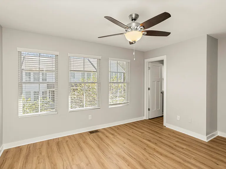 309 Myatt Dr #E — Photo 19