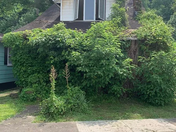 425 Railroad St, Russell, KY 41169