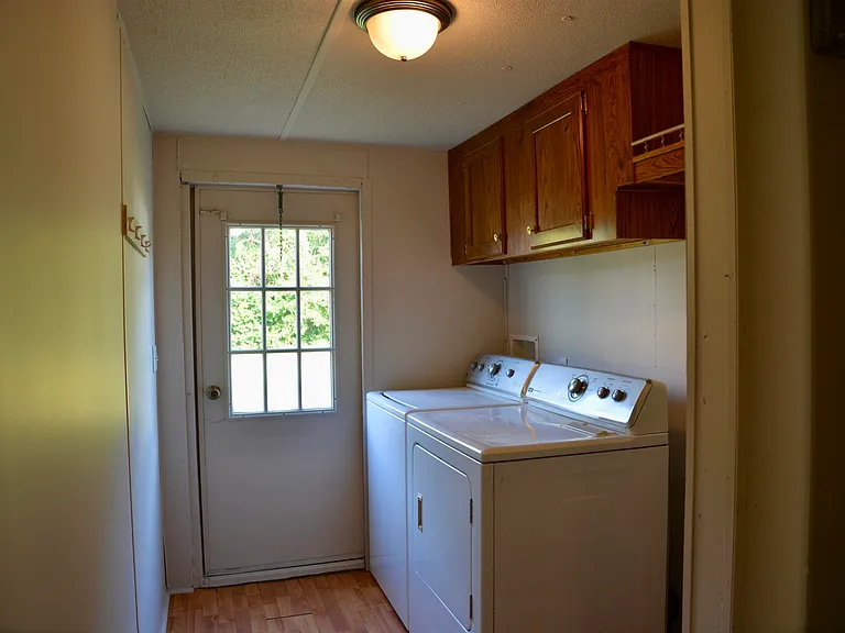 111 Brighton Dr — Photo 11