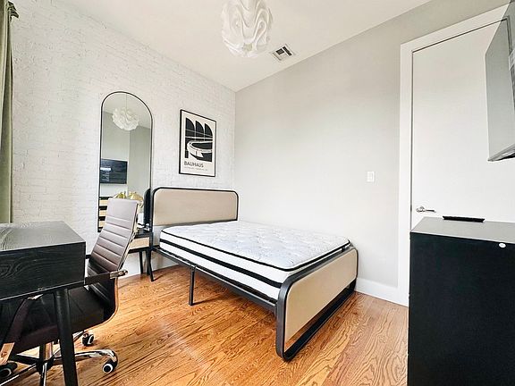 2nd image of 102 Rogers Ave #7-728