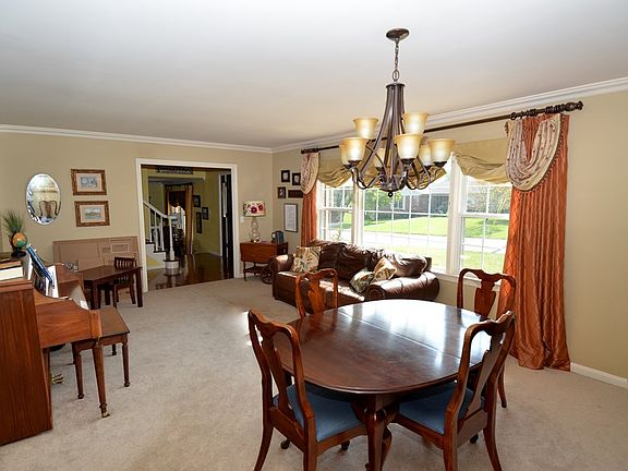 4th image of 115 Cranbrook Dr