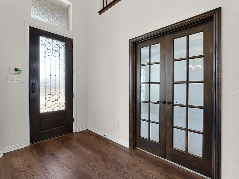 1209 Rogers Pkwy — Photo 3