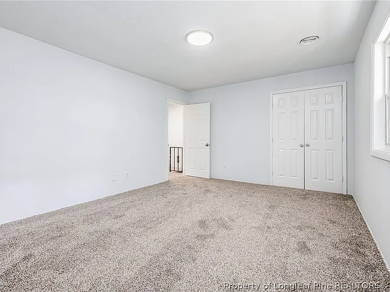 2326 Barrington Cir — Photo 24