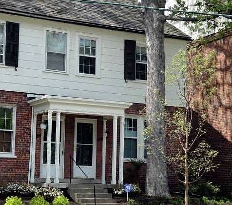 1st image of 1400 S Barton St APT 404