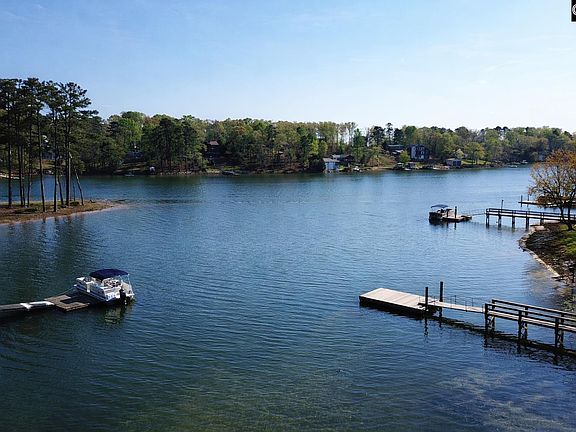 2nd image of 263 Killian Point Rd
