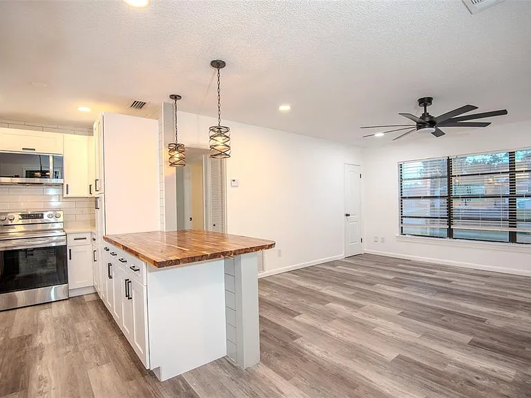 6440 Greylynne St — Photo 11