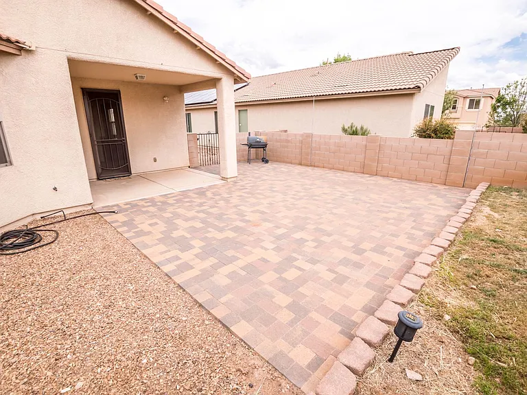 278 Bainbridge Dr — Photo 46