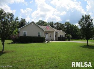 15184 N Summit Ln, Mount Vernon, IL 62864