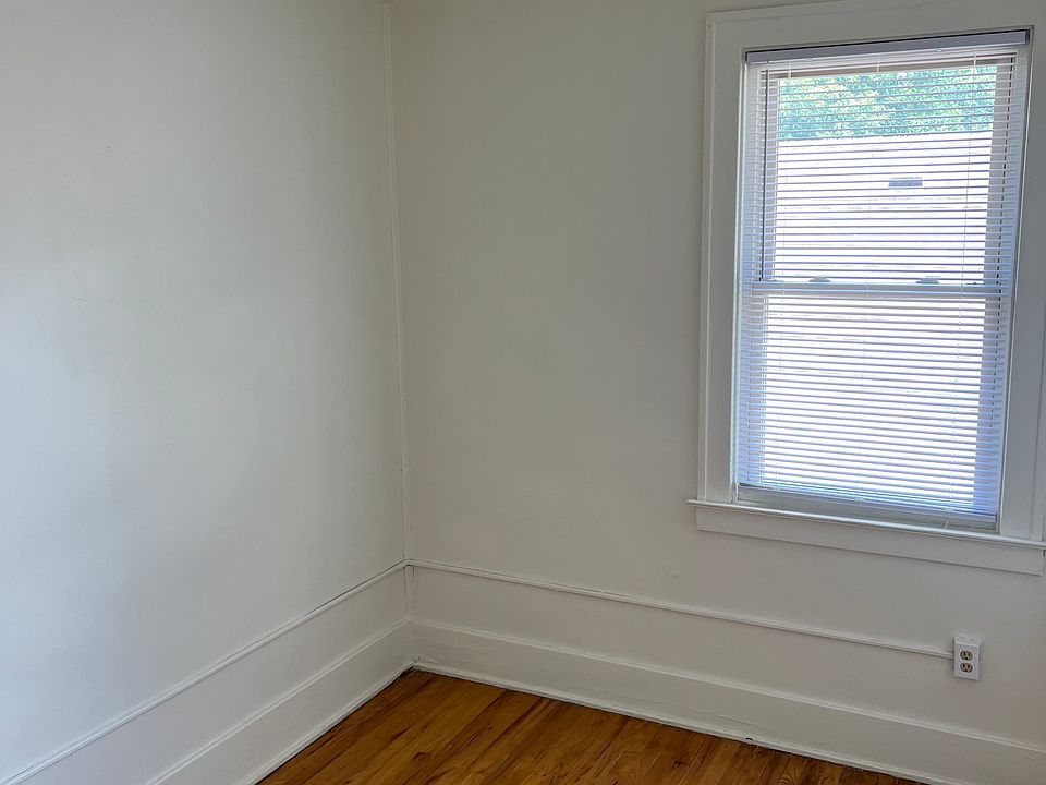 Bedroom 10x12
