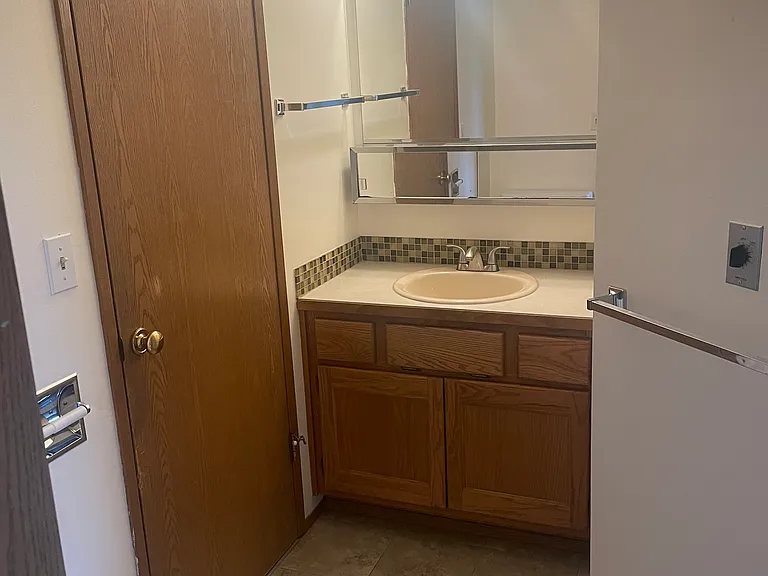 9741 Woodlawn Ave N #C — Photo 8