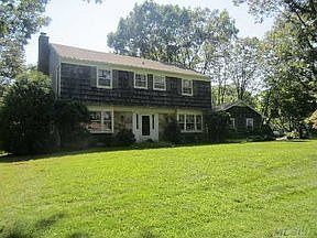 2nd image of 26 Blueberry Ln