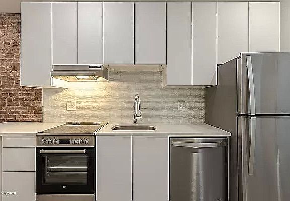 4th image of 1609 2nd Ave APT 3S