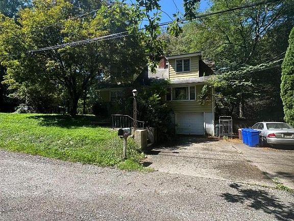 4th image of 15 Brook Rd