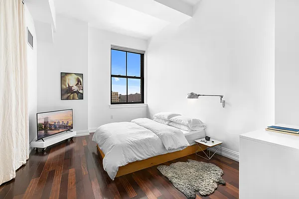 Sold by Compass | media 5
