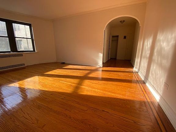 2nd image of 295 Main St #6