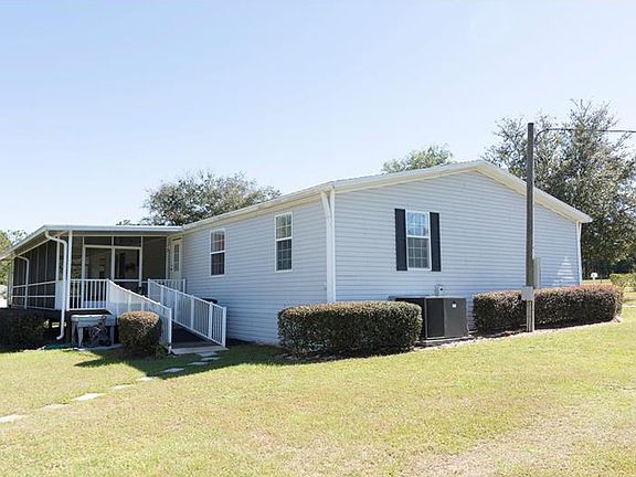 4th image of 35335 Flowerfield Ln