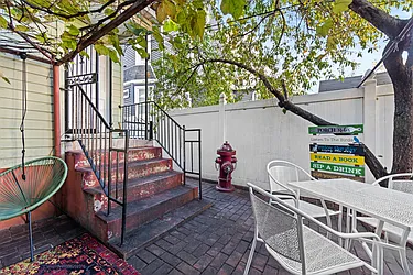 Rented by Aron Fried, LREB