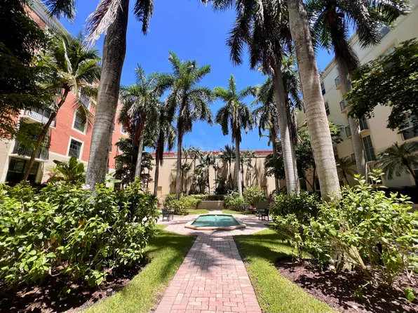 630 Sapodilla Ave #204, West Palm Beach, FL 33401