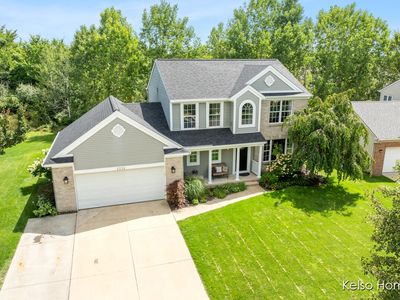 2234 Beatrice Dr NE, Grand Rapids, MI, 49505