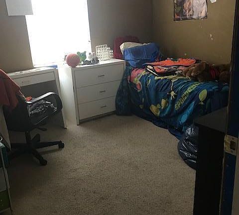 3rd image of 10 Pine Circle Dr