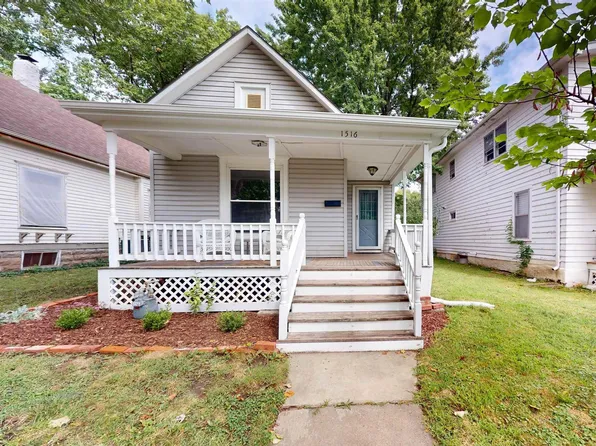 1516 SW 16th St, Topeka, KS 66604