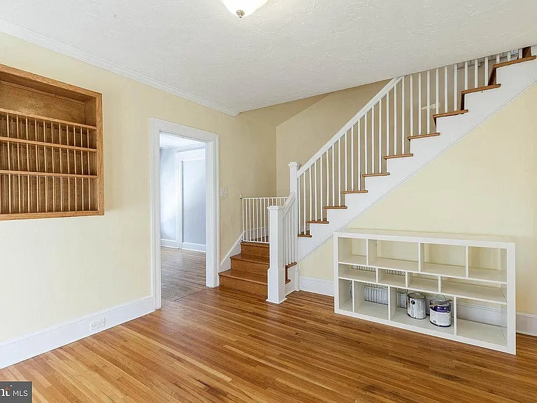 84 W Green St — Photo 20