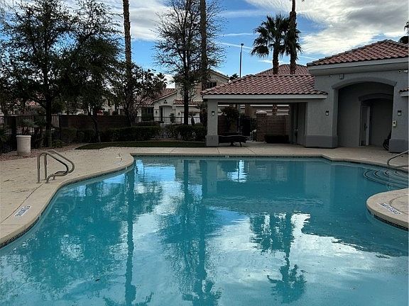 3rd image of 861 Clear Diamond Ave