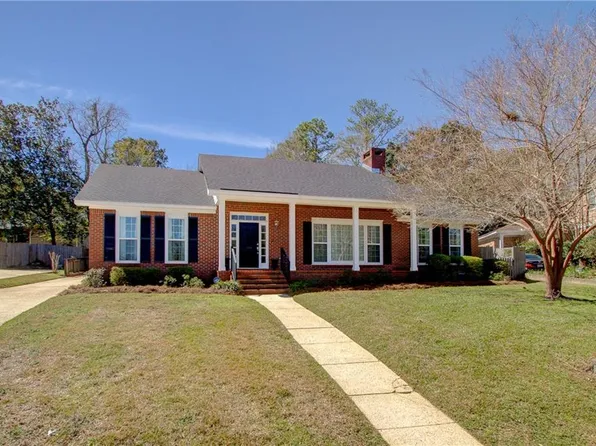 1104 Aberdeen Ct N, Mobile, AL 36609
