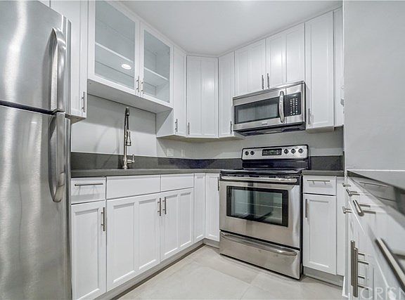 4th image of 22100 Burbank Blvd Unit 257F