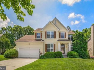 30 Raintree Dr, Sicklerville, NJ 08081