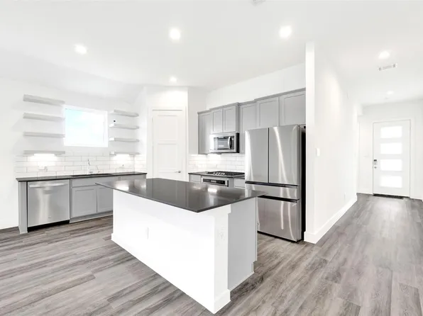 153 Aurora Springs Dr, Katy, TX 77493