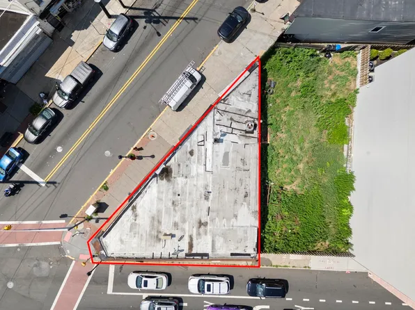 497 Communipaw Avenue image 5 of 7