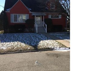 69 Temple St, Harrison, NY 10528