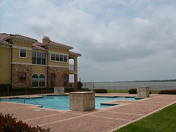 3rd image of 2153 Portofino Dr