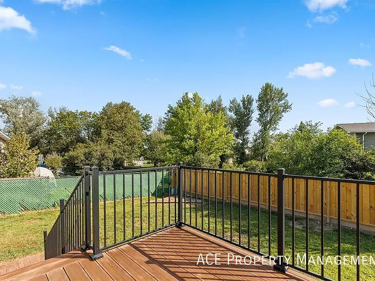 3171 Obrien St — Photo 11