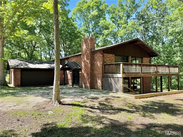 8305 Brouk Dr, Cedar Hill, MO 63016