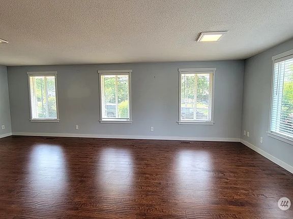 3rd image of 5215 N Winnifred Street
