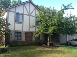 905 Knottingham Dr APT 1A, Schaumburg, IL 60193