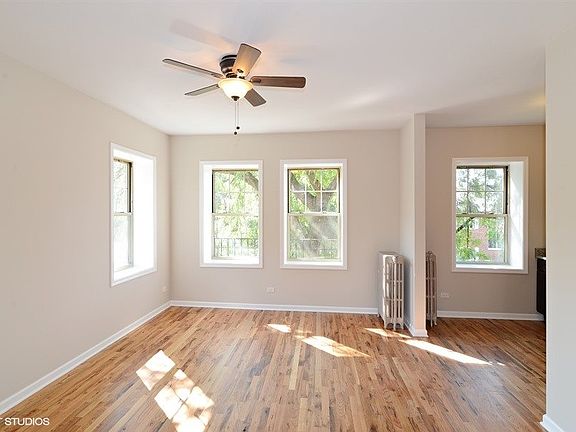 3rd image of 1116 Washington Blvd #211